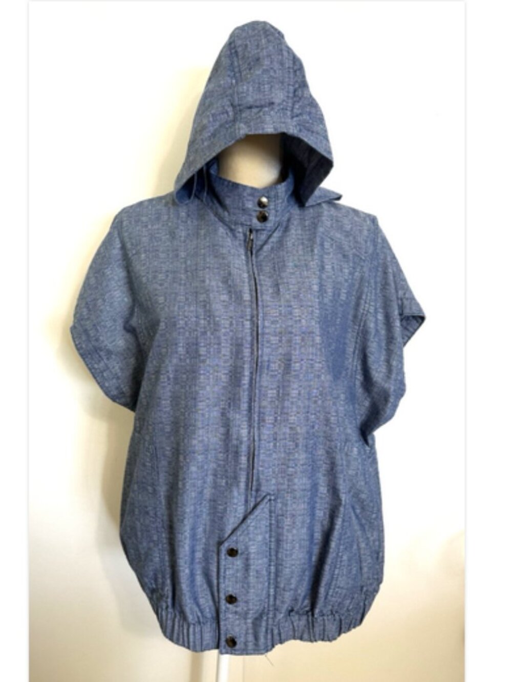 DEREK LAM Chambray Indigo Hooded Sleeveless Jacket Size Large